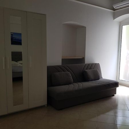 Di Fronzo Guest House A Triggiano Exterior foto