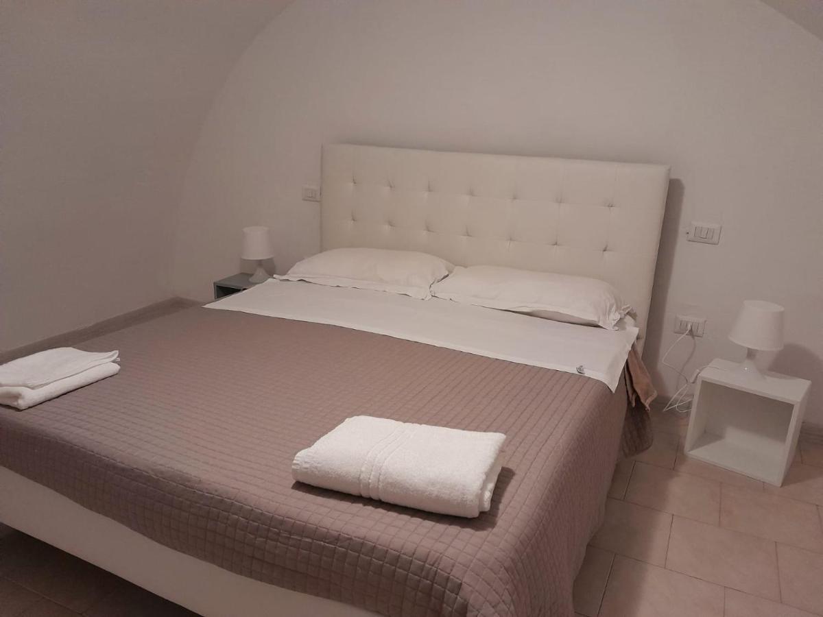 Di Fronzo Guest House A Triggiano Exterior foto