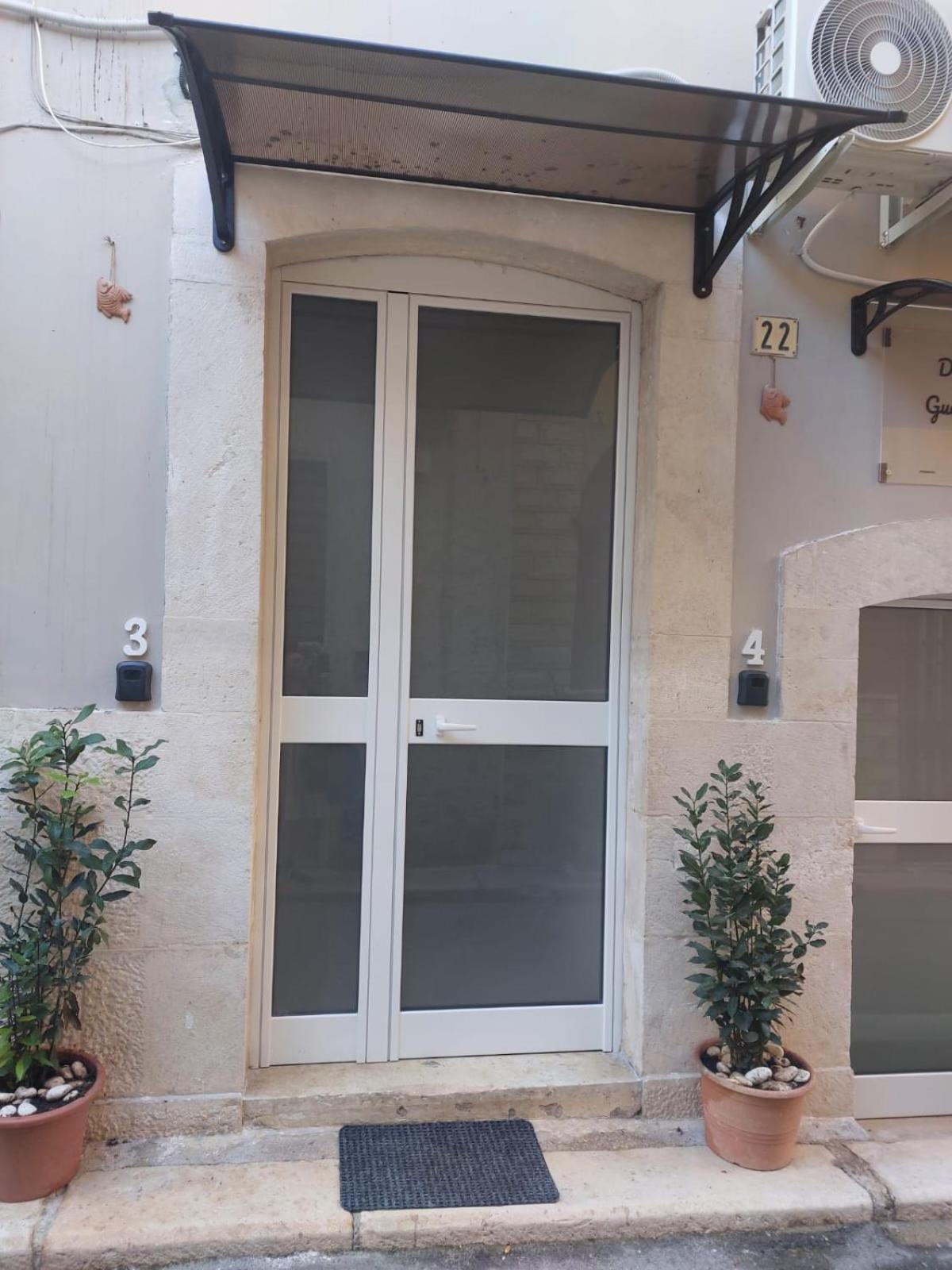 Di Fronzo Guest House A Triggiano Exterior foto