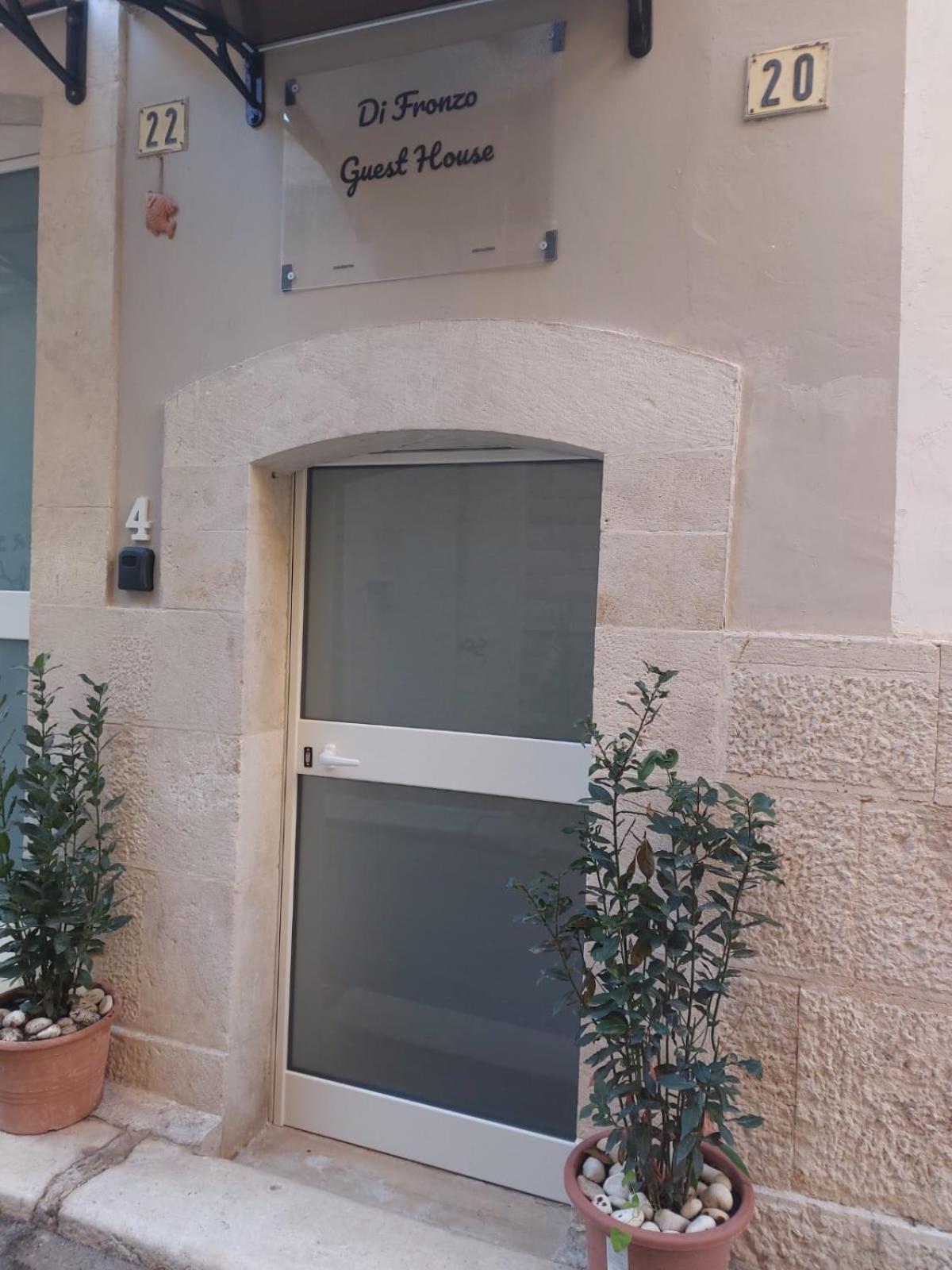 Di Fronzo Guest House A Triggiano Exterior foto