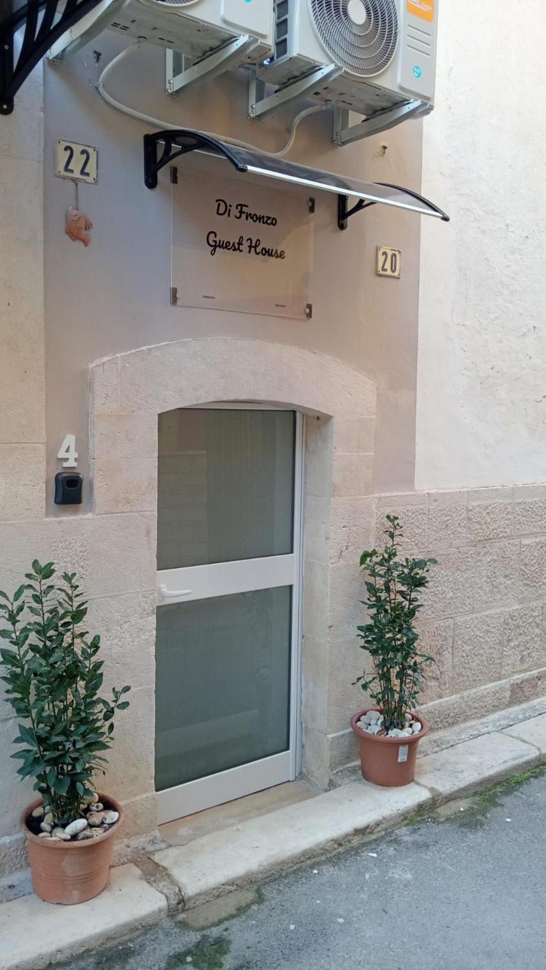 Di Fronzo Guest House A Triggiano Exterior foto